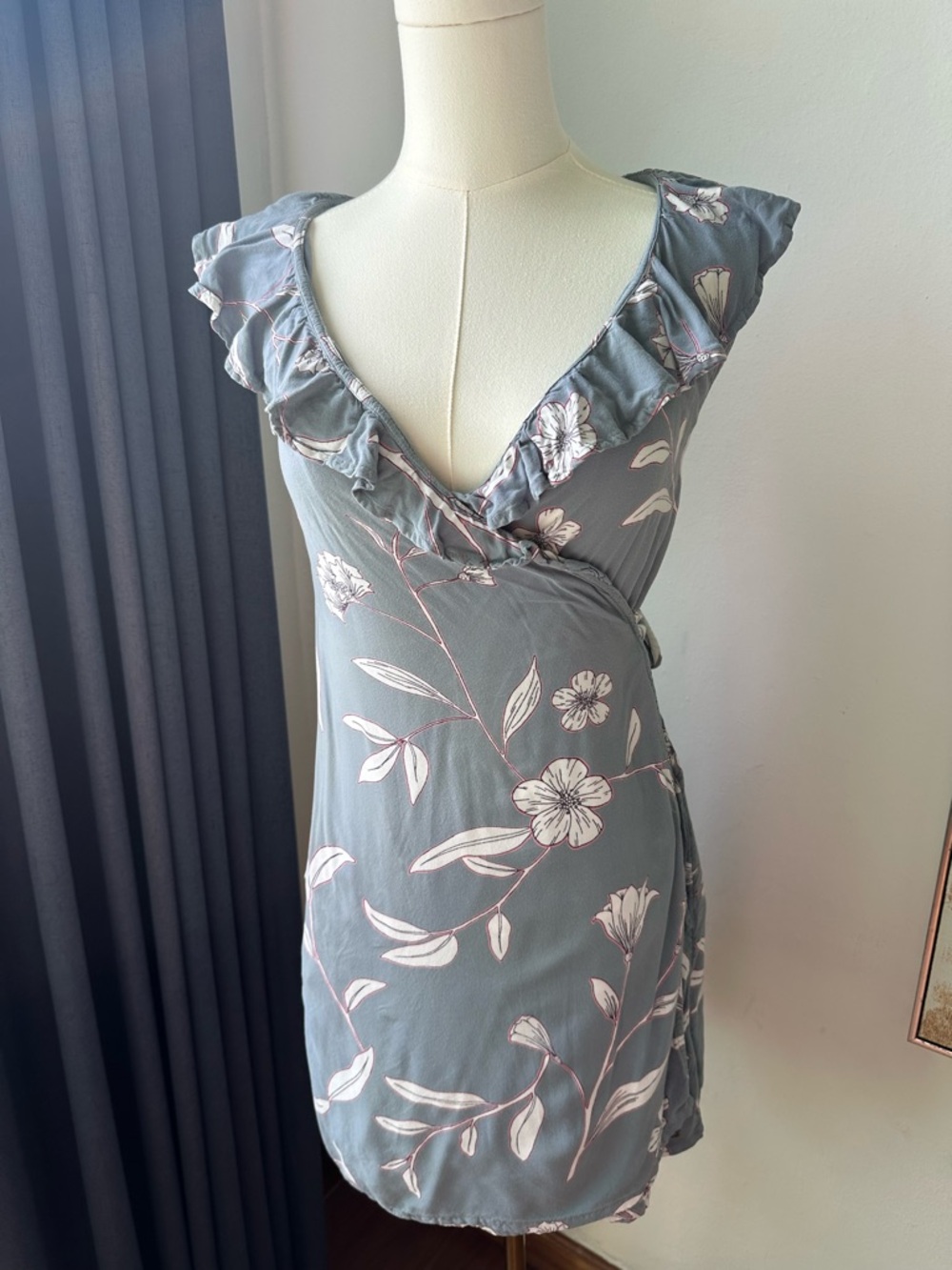 Roxy Slate Blue Floral Ruffle Wrap Mini Dress Size XS Beach
